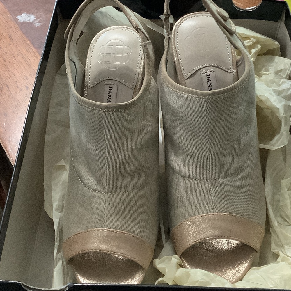 Dana Buchman Taupe Suede Open-Toe Slingback Wedges with Metallic Toe